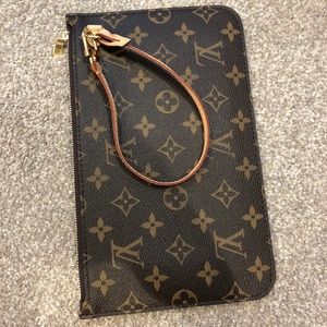 Louis Vuitton Neverful Wristlet